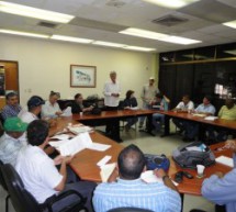 El Vicerrectorado Administrativo y los obreros de Maracay en mesa de trabajo
