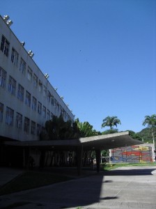 Universitarios deberán esperar aún mas por el aumento salarial